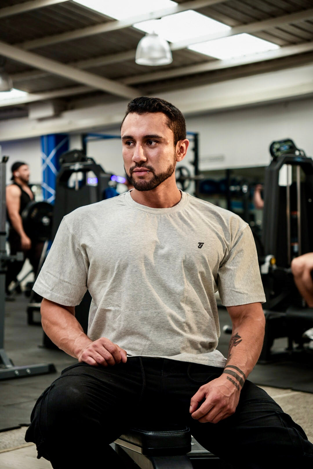 Camiseta Oversize Marfil Thyravalks