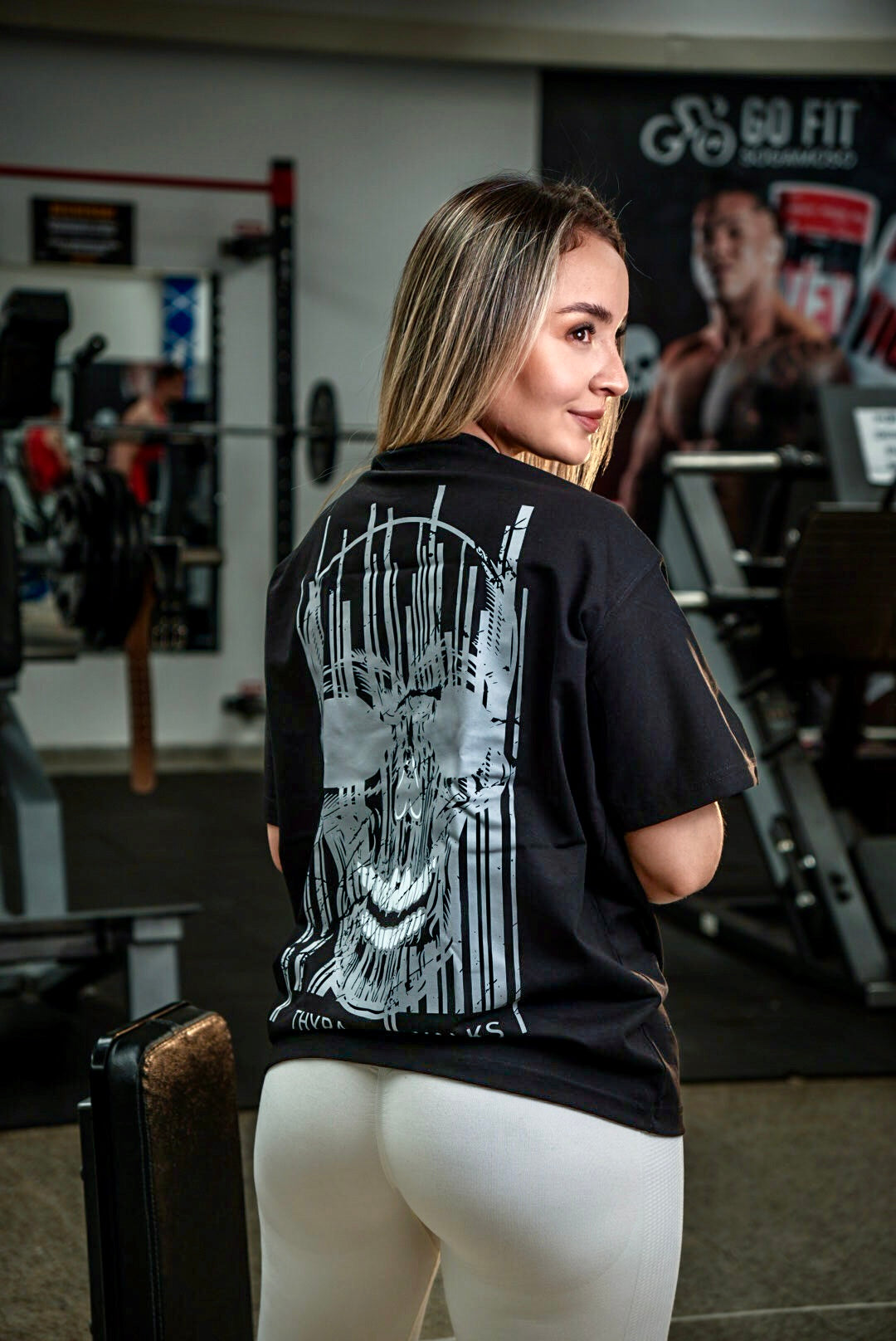 Camiseta Oversize Negra Power