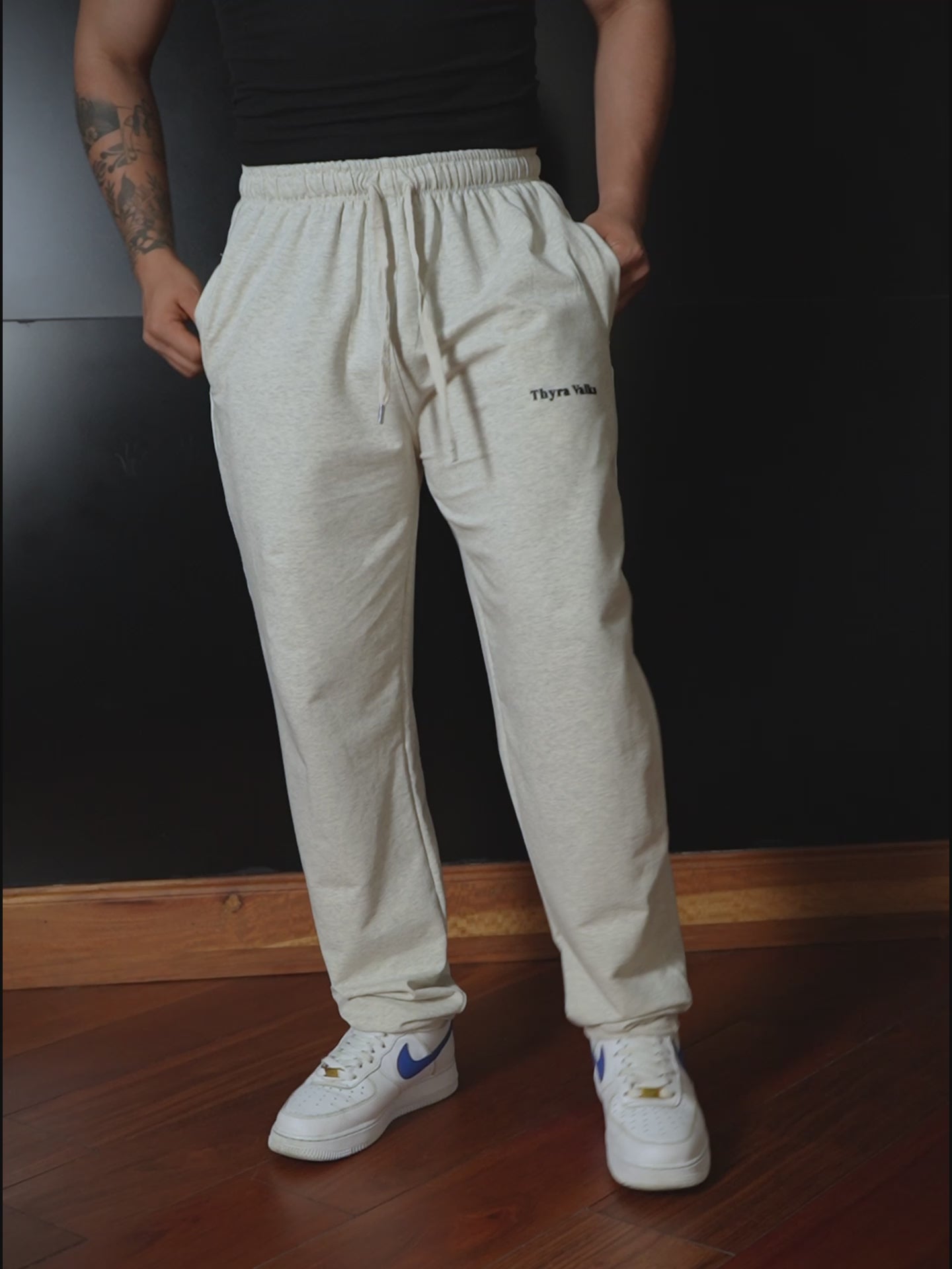 Jogger Unisex Blanco Marfil Comfy Fit